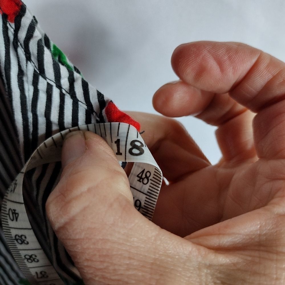 Hint of blush blouse - Picture 4 of 5